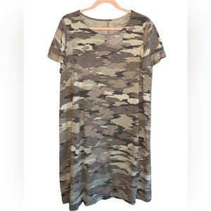 ISABEL MATERNITY BY INGRID & ISABEL Camo Flutter Sleeve Dress - Size XL